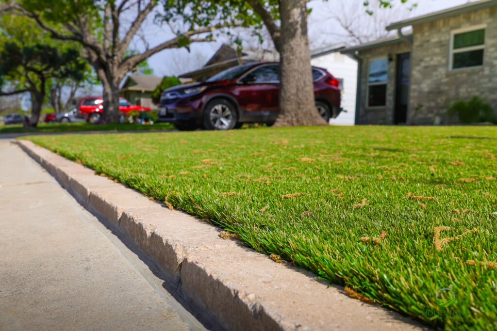 Outdoor putting green with synthetic grass