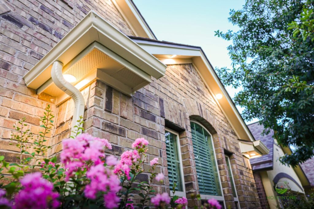 Outdoor up‑light on tree