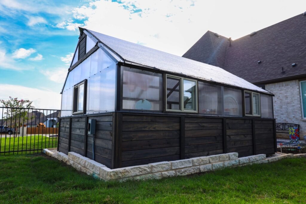 down-net_http20260317-358-e0ixti Custom Outdoor Greenhouse & Garden Structure